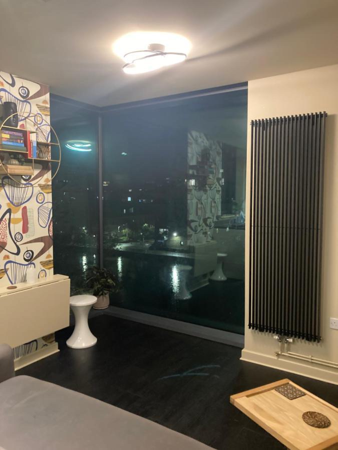 Canal View 1 Bed Apartment In Zone 1 London Exterior photo