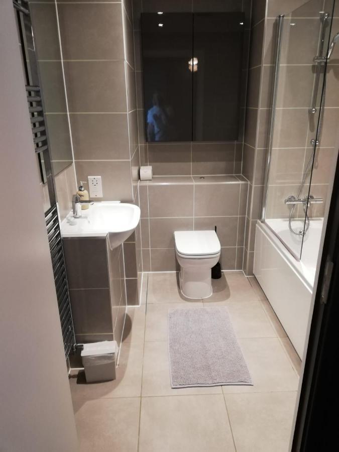 Canal View 1 Bed Apartment In Zone 1 London Exterior photo